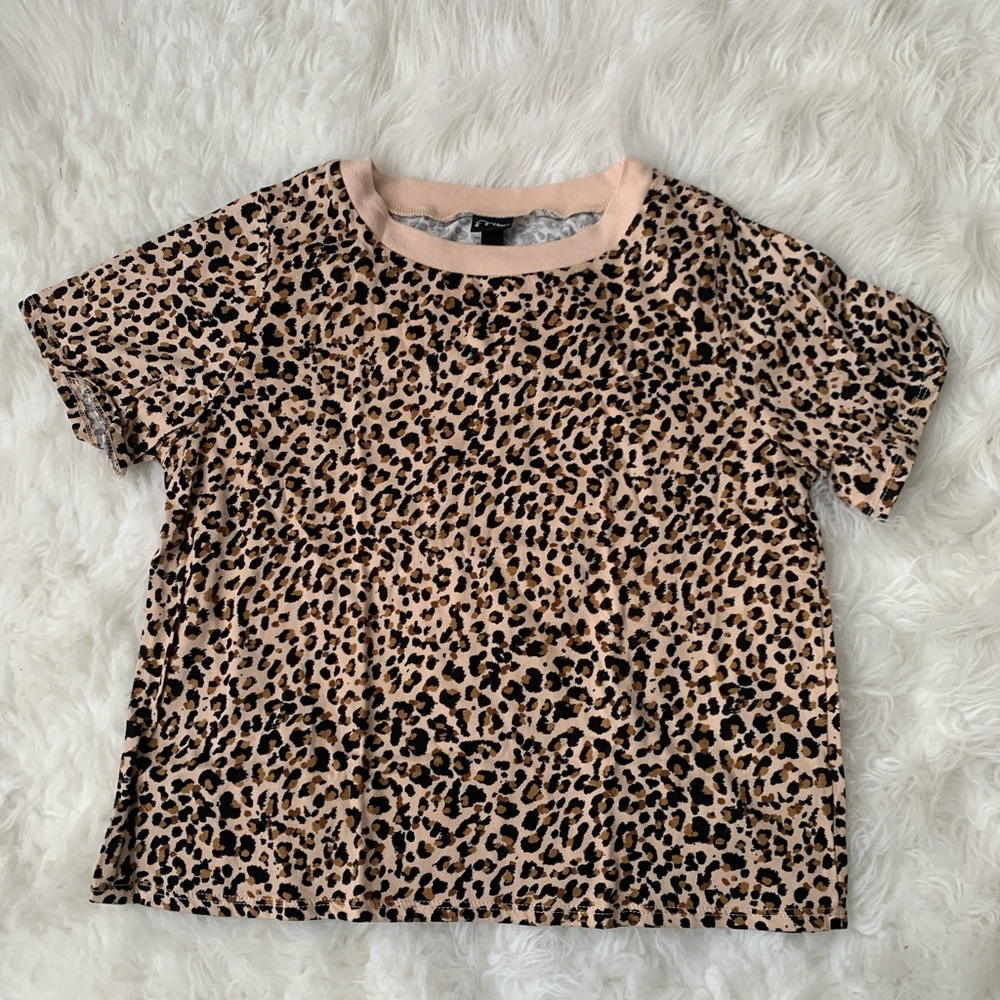 Cheetah print T-shirt